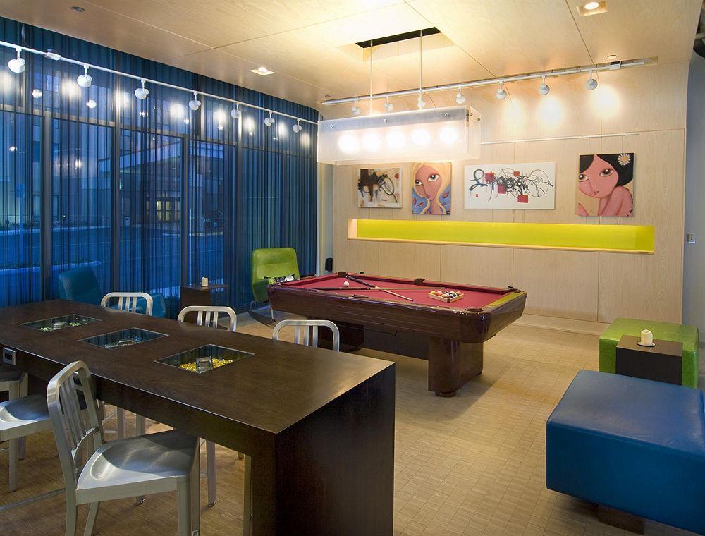 Aloft Vaughan Mills Екстер'єр фото