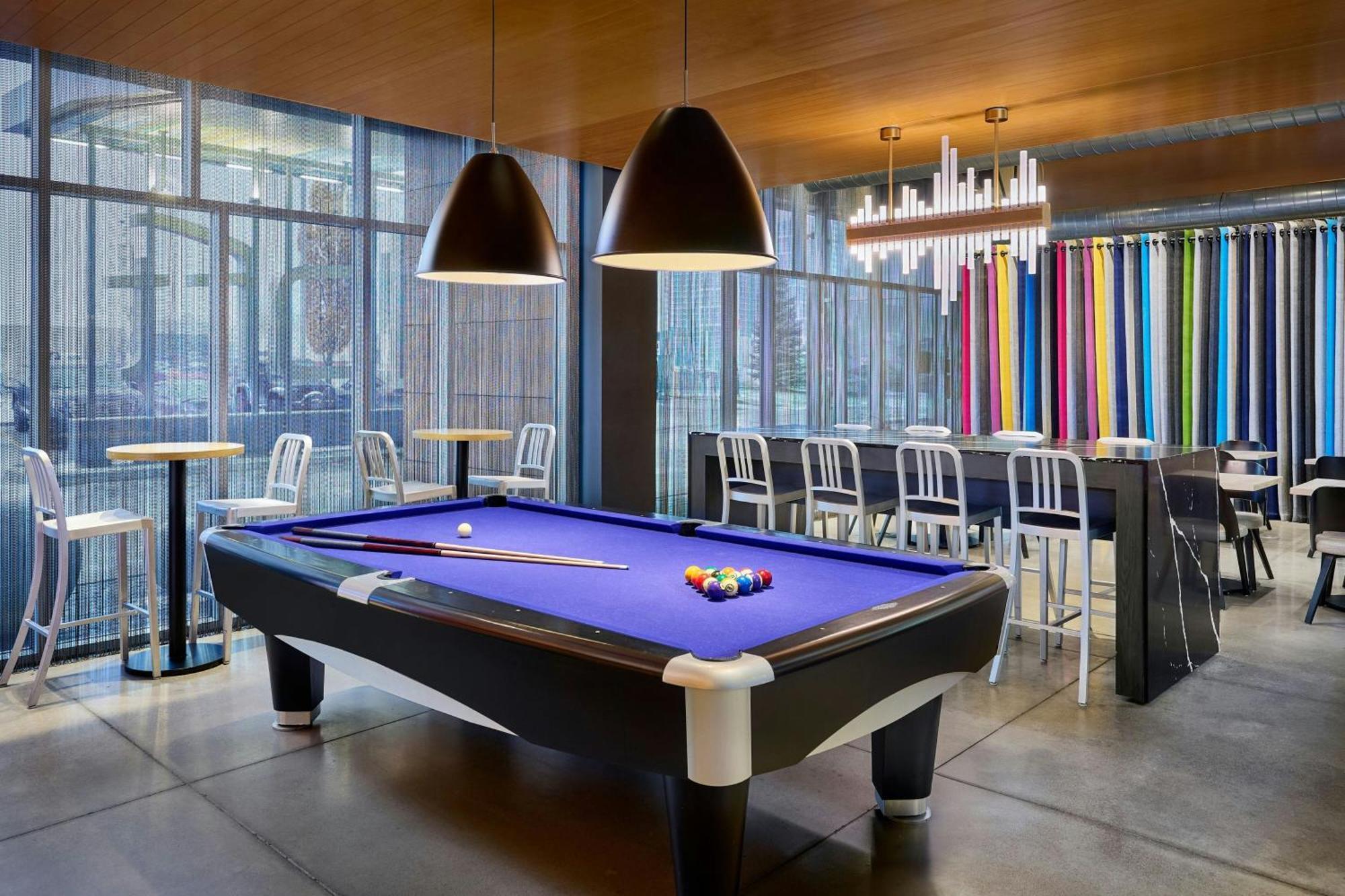 Aloft Vaughan Mills Екстер'єр фото