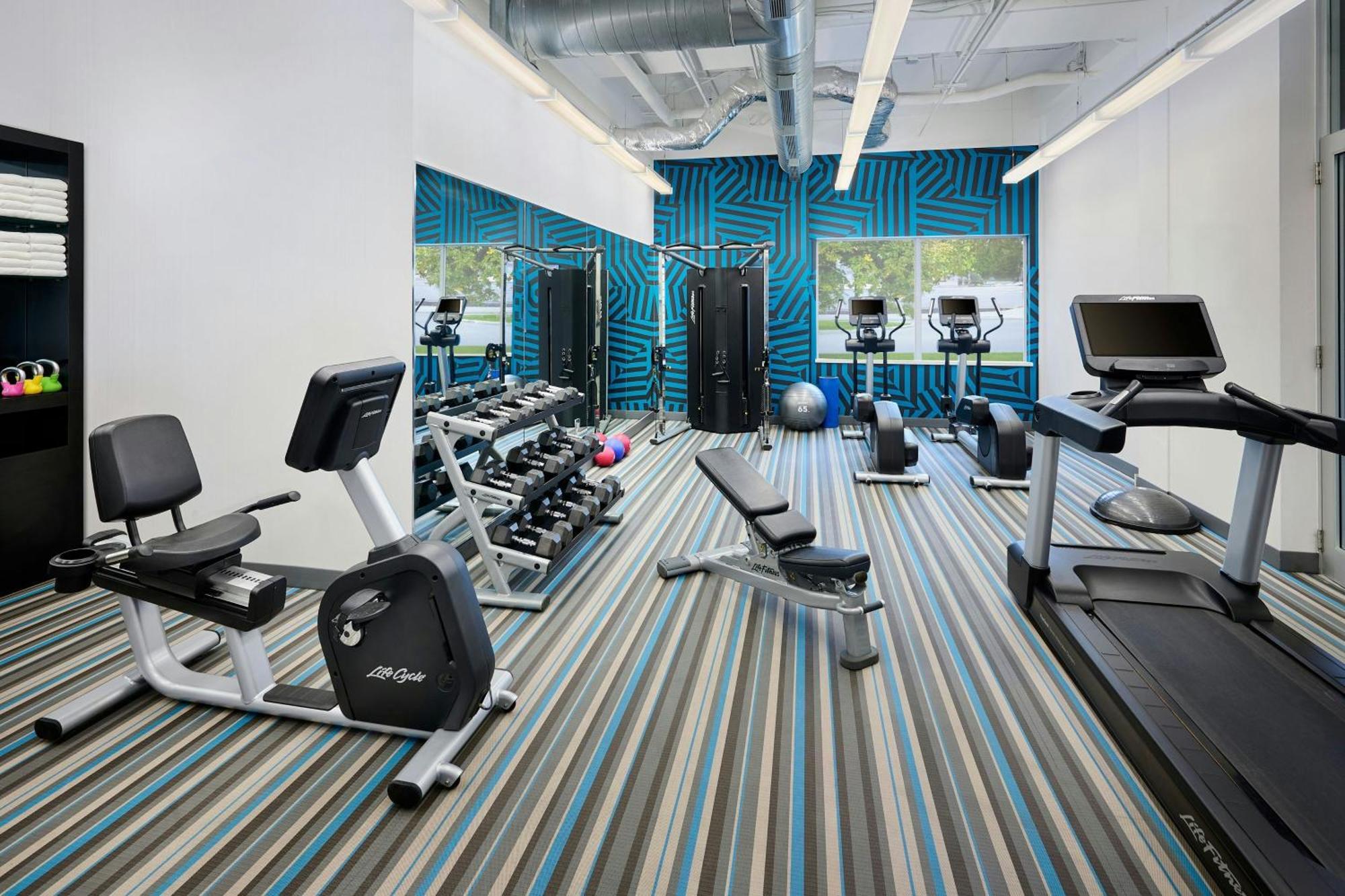 Aloft Vaughan Mills Екстер'єр фото