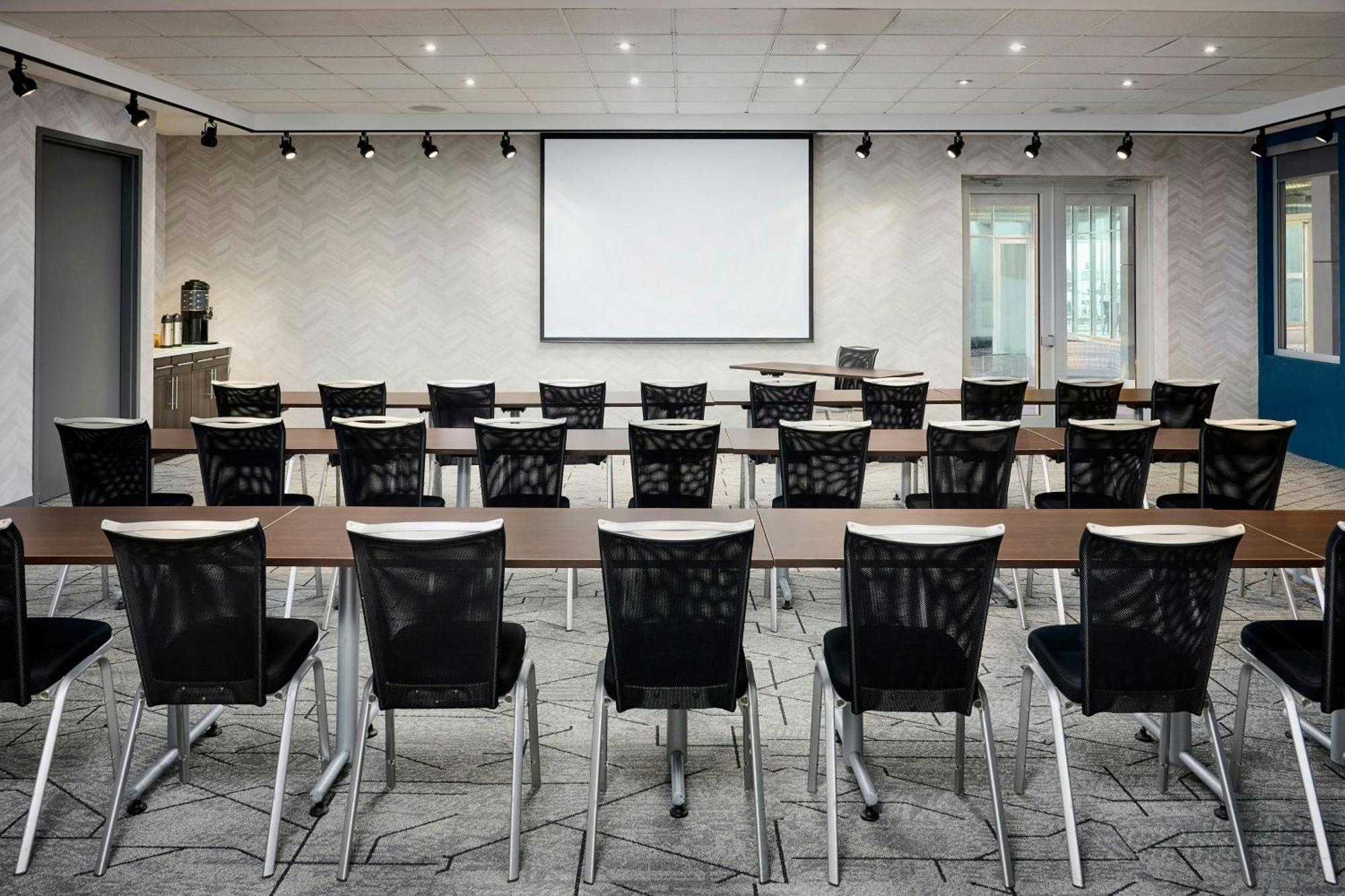 Aloft Vaughan Mills Екстер'єр фото