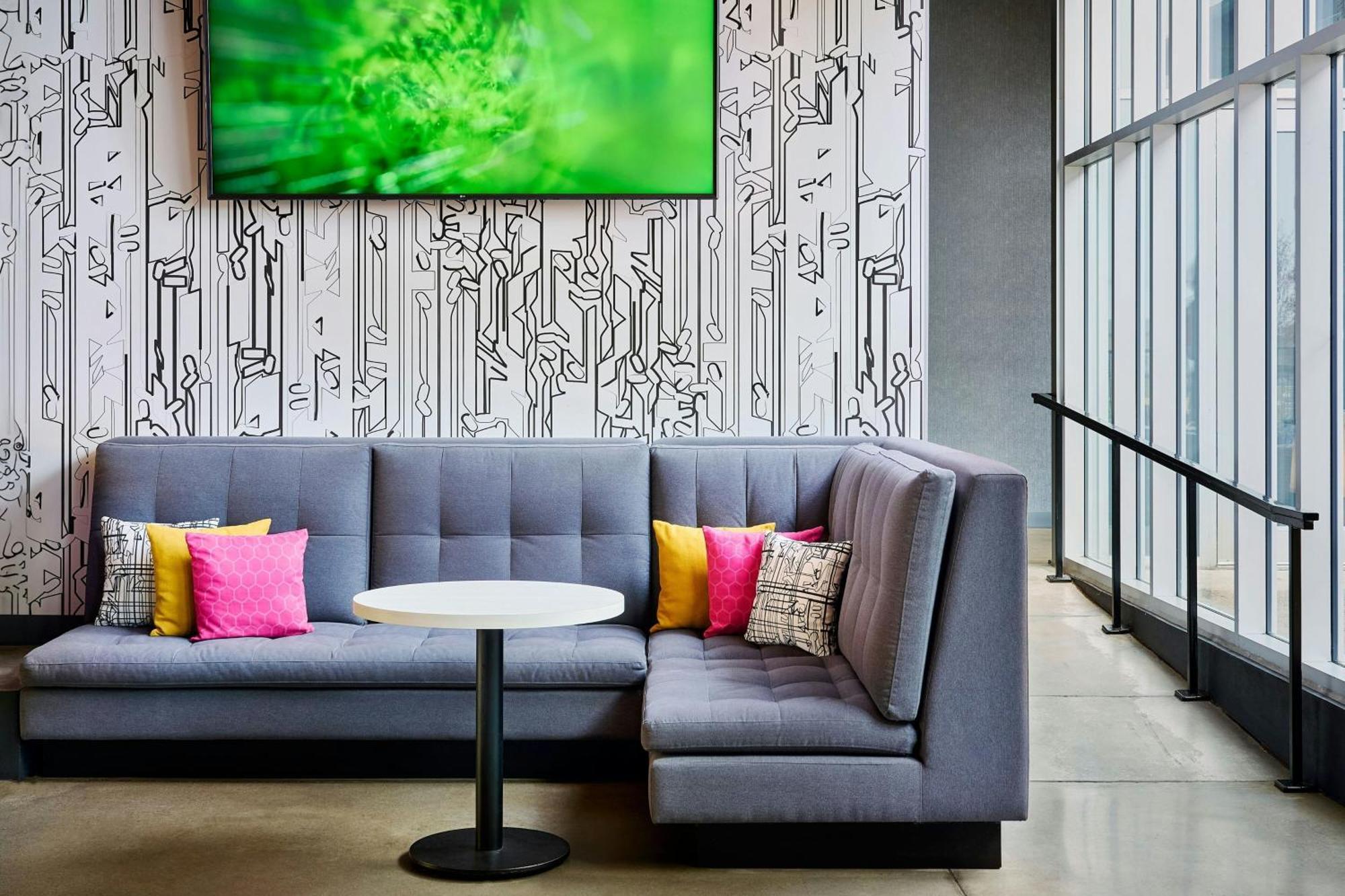 Aloft Vaughan Mills Екстер'єр фото