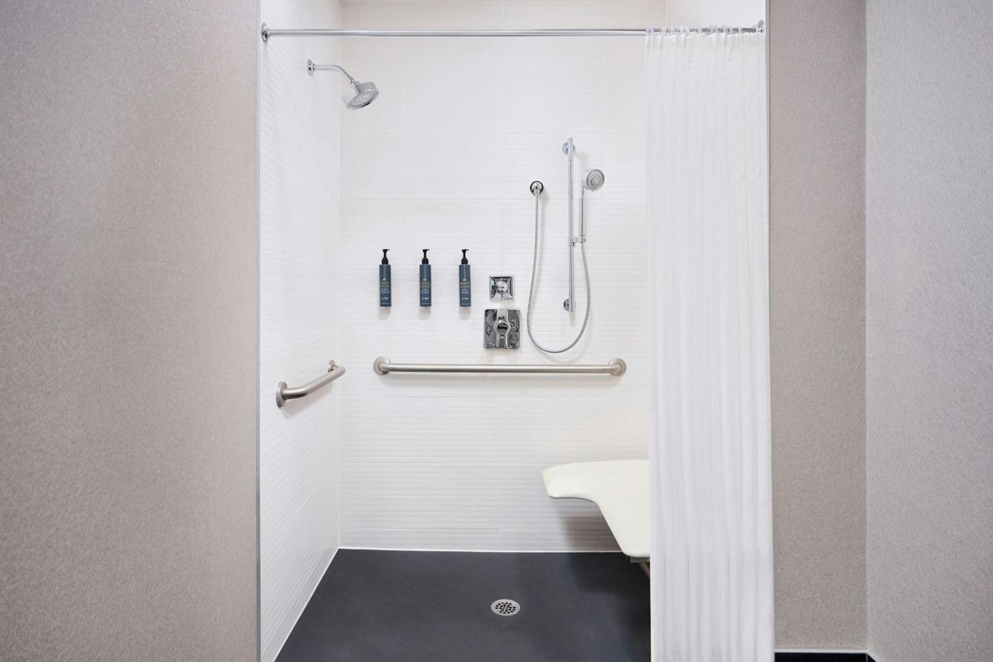 Aloft Vaughan Mills Екстер'єр фото