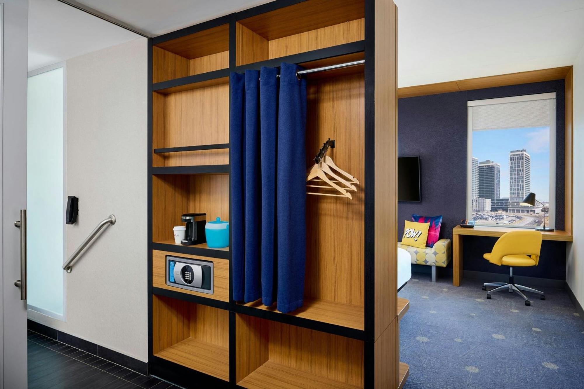 Aloft Vaughan Mills Екстер'єр фото