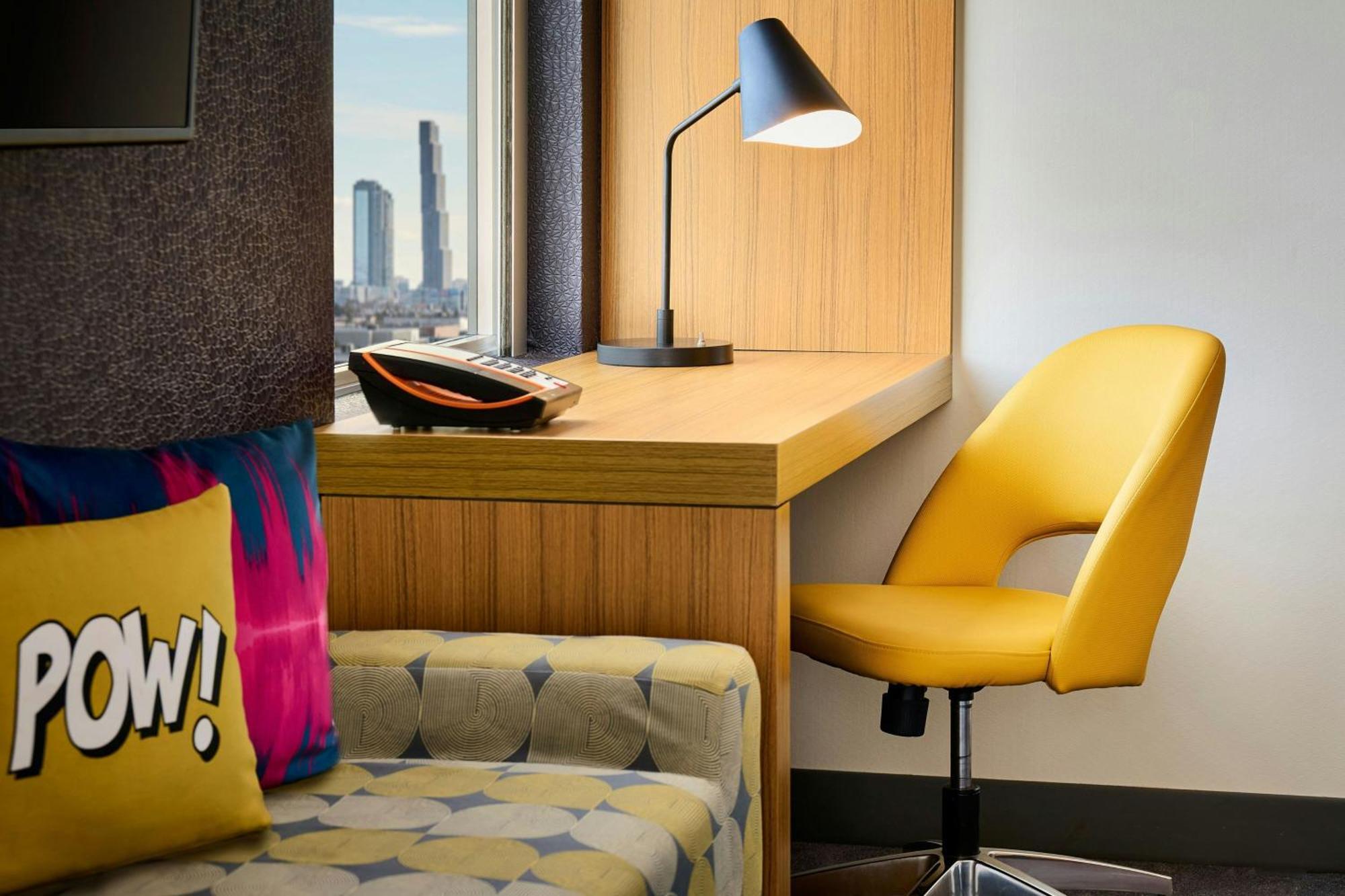 Aloft Vaughan Mills Екстер'єр фото