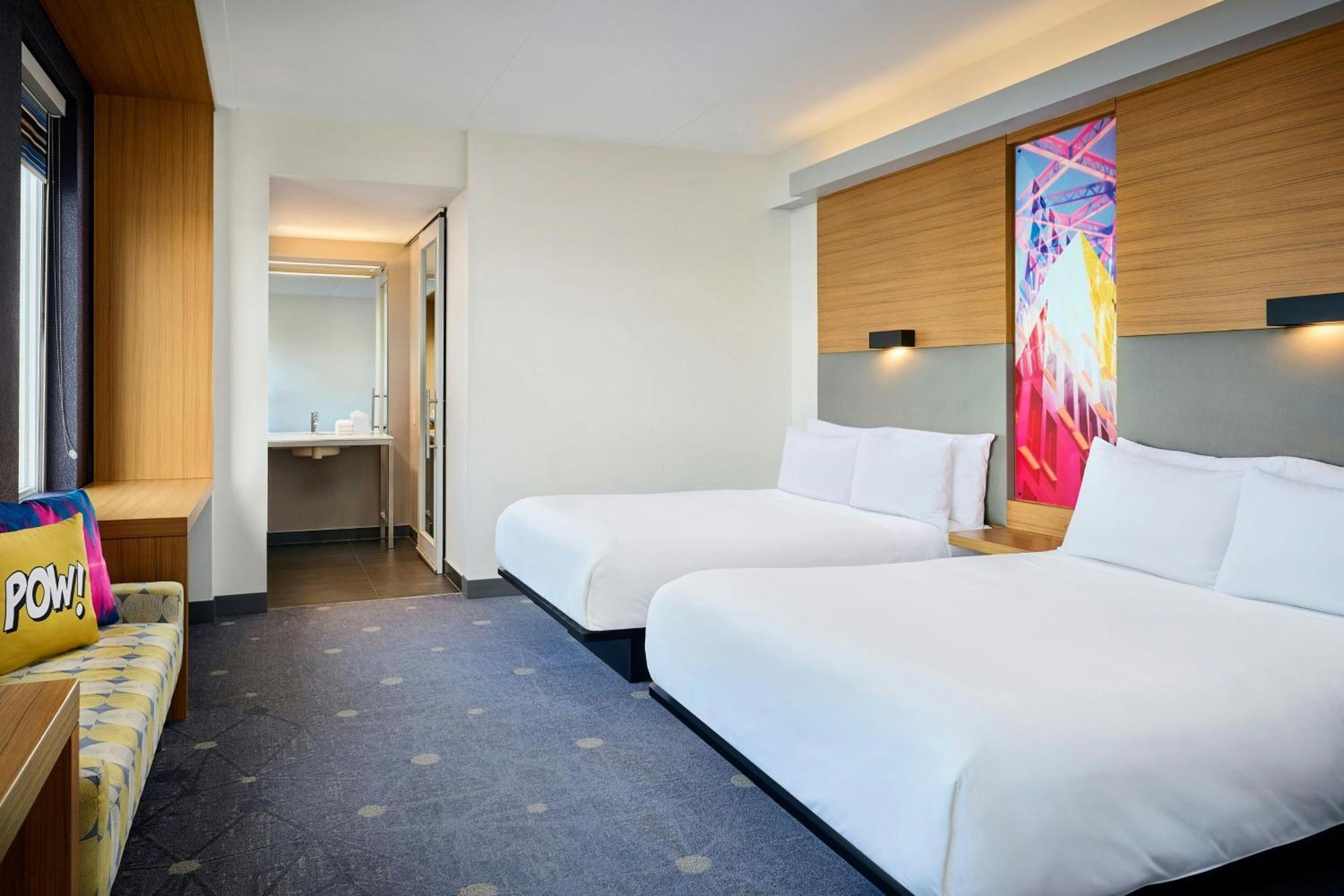 Aloft Vaughan Mills Екстер'єр фото