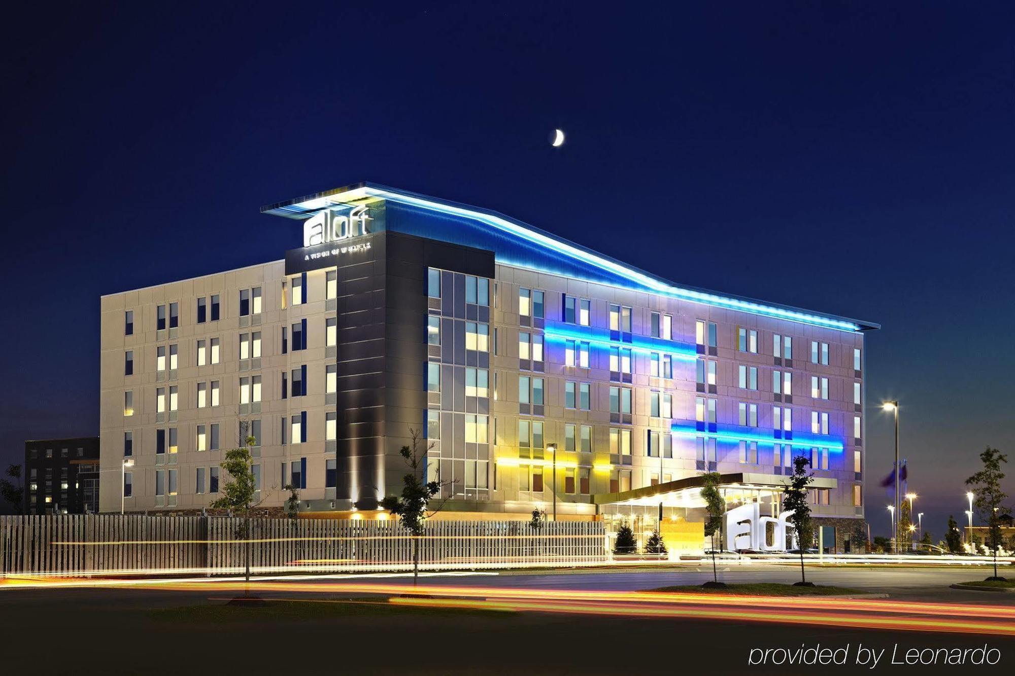 Aloft Vaughan Mills Екстер'єр фото